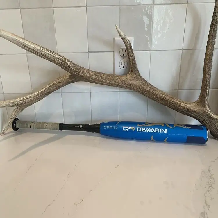 DeMarini CF9 33/24 (-9) Fastpitch Softball Bat 4 DeMarini CF9 33/24 (-9) Fastpitch Softball Bat - Image 2