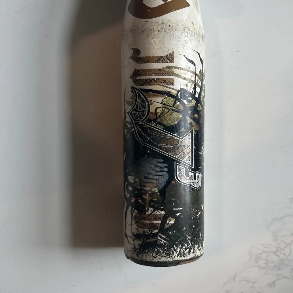 Used DeMarini Juggernaut J3 Softball Bat 34/28 4 Used DeMarini Juggernaut J3 Softball Bat 34/28 - Image 2